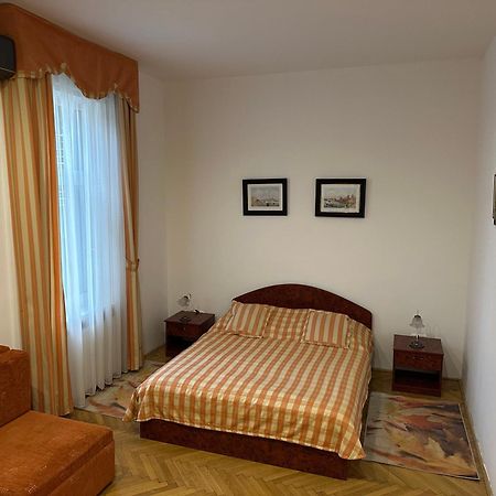 Party Villa Holiday Rent Balatonfoldvar Luaran gambar