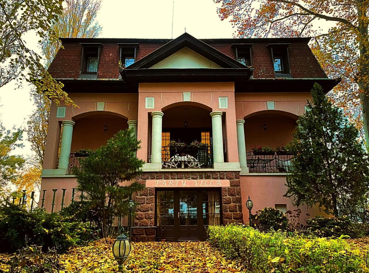 Party Villa Holiday Rent Balatonfoldvar Luaran gambar