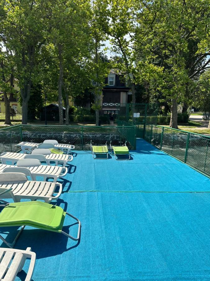 Party Villa Holiday Rent Balatonfoldvar Luaran gambar